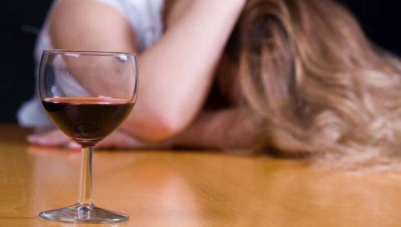 kadın ve alkol içmeyi nasıl bırakabilirim