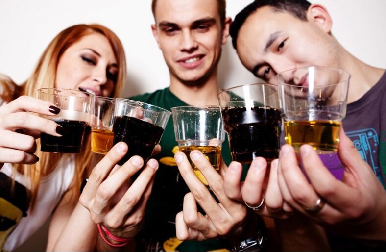 Hiçbir şey sarhoşluk kültürü olarak alkolizmin gelişimine katkıda bulunmaz